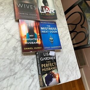 Collection of 5 psychological Thrillers- various Authors